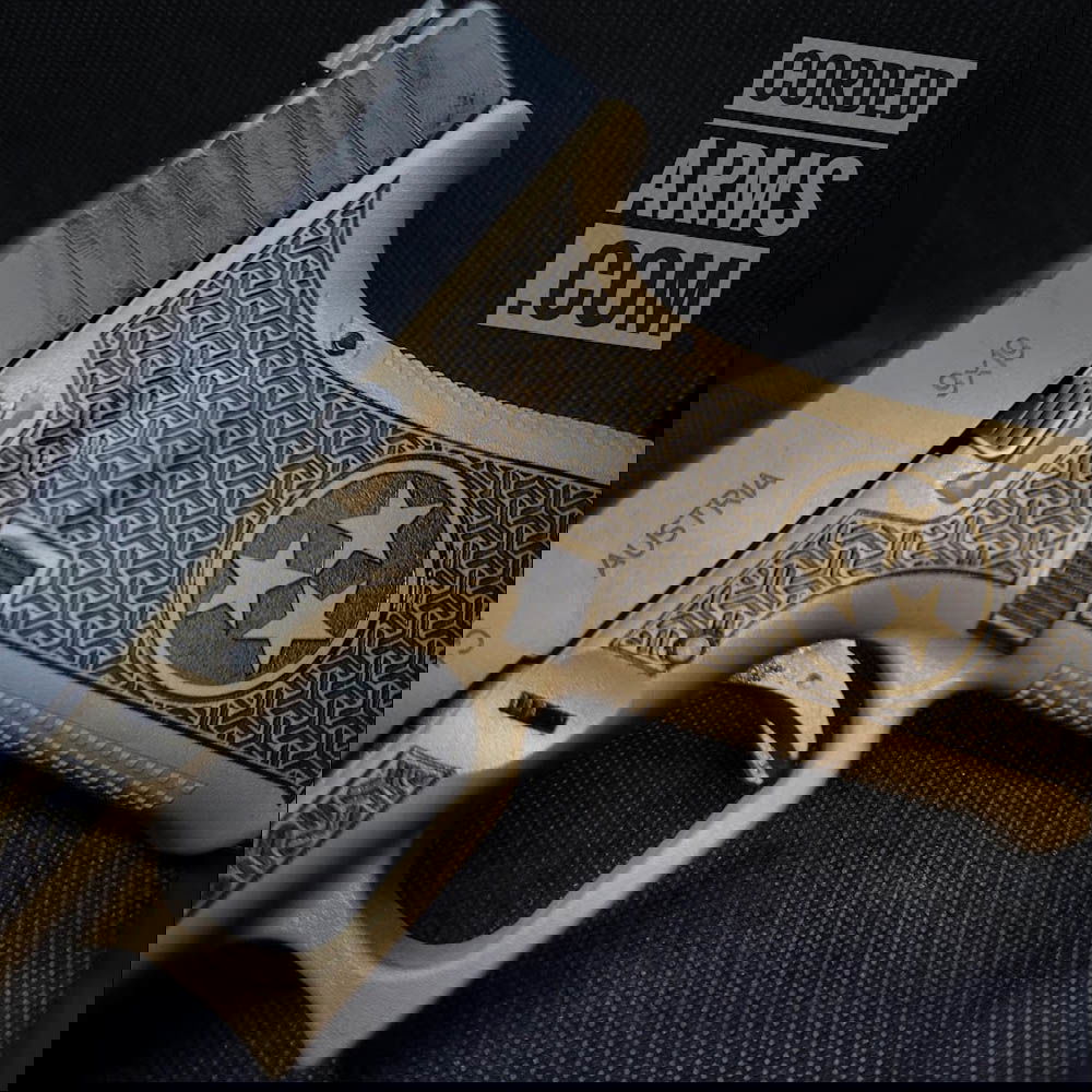 Glock 19 w/ Why Knot Stippling, Custom Tri- Star Grip & Cera