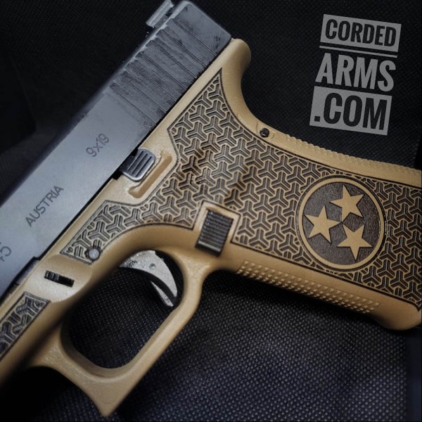 Glock 19 w/ Why Knot Stippling, Custom Tri- Star Grip & Cera